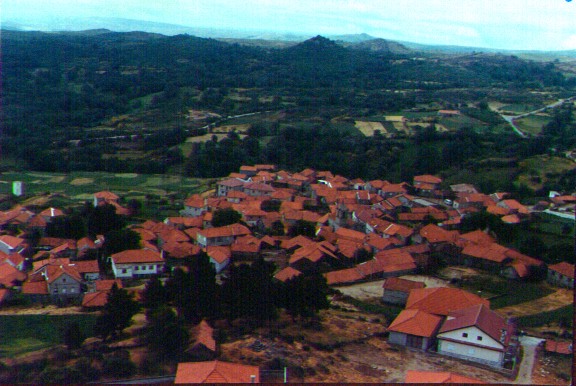 Foto tirada por cima do campo de futebol